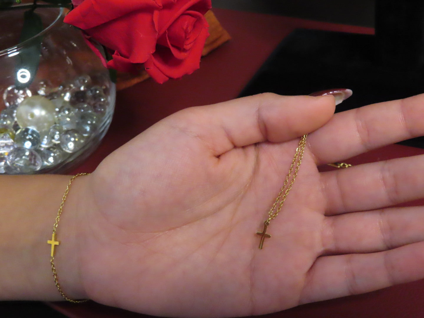 Elegant Cross pendant necklace by Maive